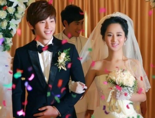 杨紫和男星的“结婚照”，多数都不情愿，唯独跟是他是发自内心，他是谁？