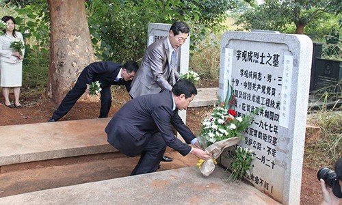 小孩子为什么不能跟着去上坟？