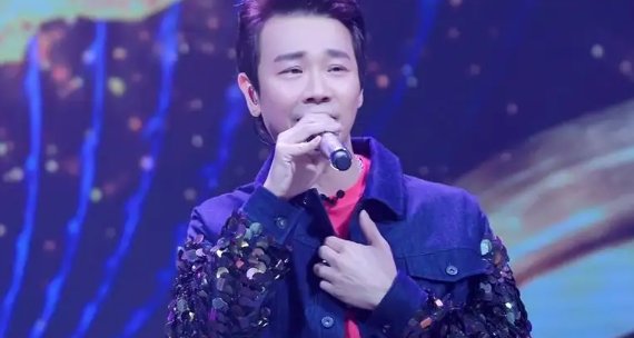 我们的故事歌曲原唱