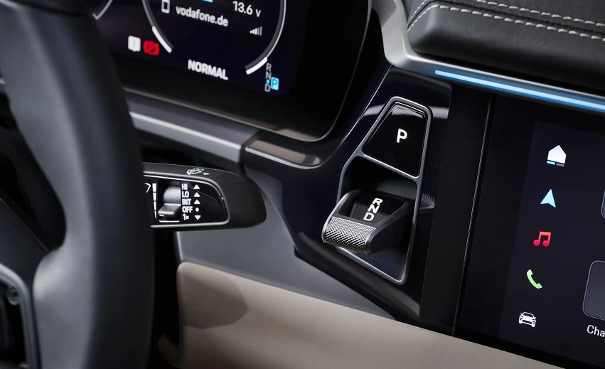 Macan纯电版亮相纽约车展，能否卷得过国产厂商？