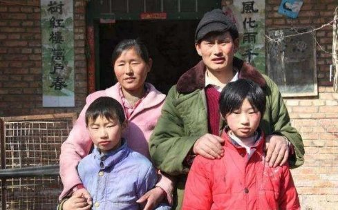 大衣哥是“网络红人”，该如何看待大衣哥的文化现象？