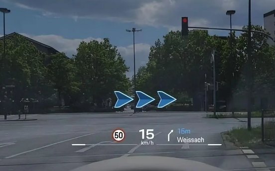 Macan纯电版亮相纽约车展，能否卷得过国产厂商？