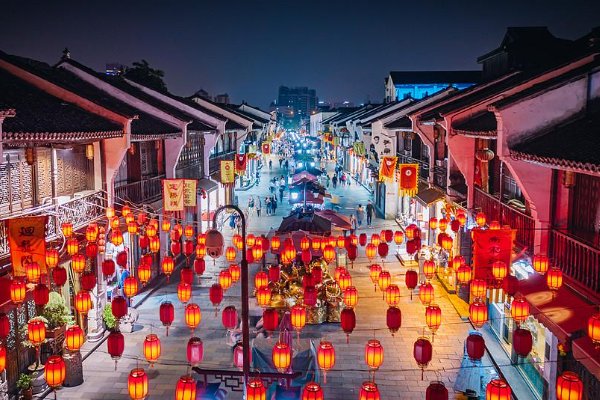 杭州著名的小吃街