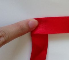 彩带玫瑰花手工制作方法