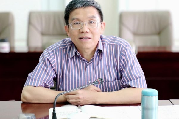 集美大学李清彪属于什么干部