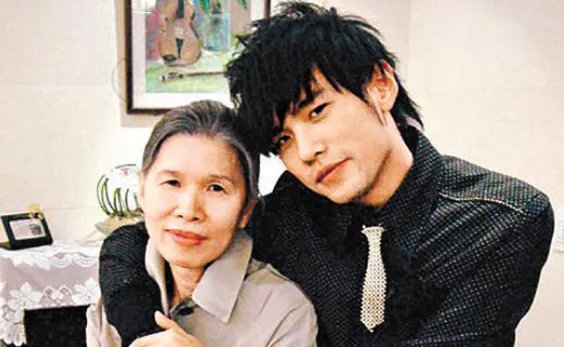 叶惠美是不是日本人?