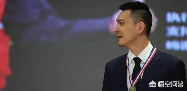 辽篮队长杨鸣正式宣布退役，如何评价杨鸣的职业生涯？