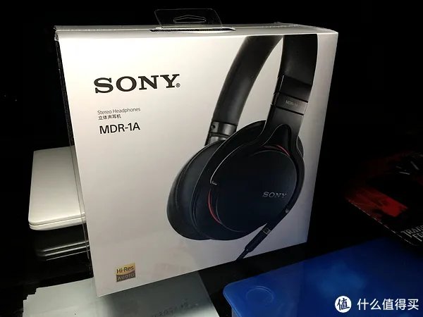 索尼头戴式耳机