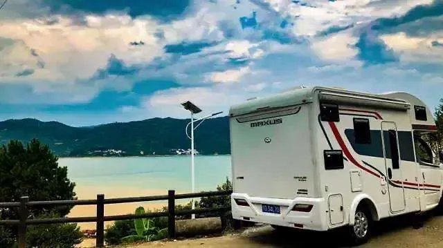 跟团游、自驾游、房车游,哪种好?为什么?