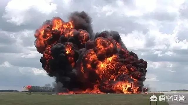 一名美国飞行员在乌克兰试乘苏-27时坠毁遇难，你怎么看？