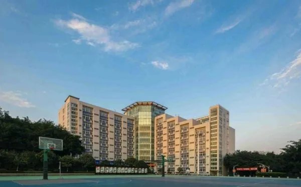 二本文科有哪些好学校及专业？附适合文科生的二本大学及专业