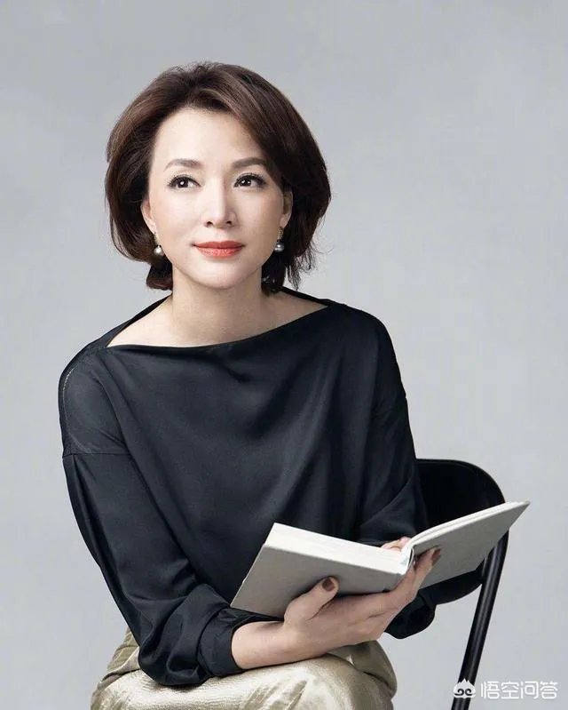 如何评价董卿的长相?