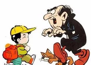 被疑劫小孩遭暴打是怎么回事？