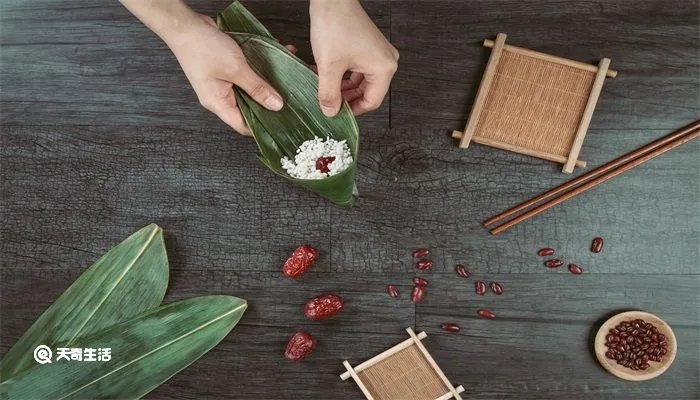 包粽子的六个步骤