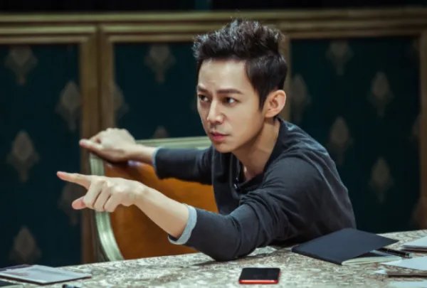 何炅、包贝尔等多位明星报警，娱乐圈究竟发生了什么？