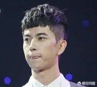 自来卷适合什么样的发型？