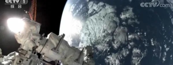 神舟十四号航天员在太空吃莲蓉馅月饼过中秋,月饼是什么时候带上太空的?