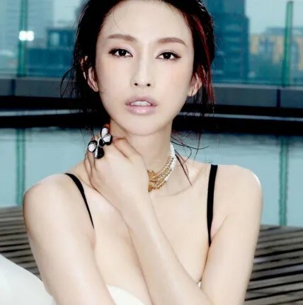 张俪比基尼图片欣赏   新作《海岛七号》清凉酣拍