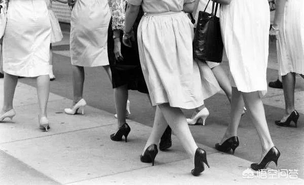 男人为什么不穿高跟鞋？