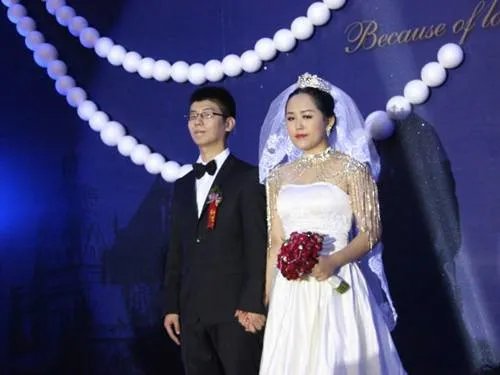 婚礼上的讲话技巧　新郎在婚礼上怎么说话更得体