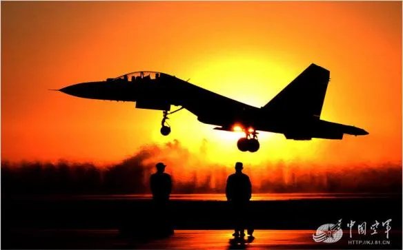 扬我国威！中国空军震撼大片：多型主力战机登场