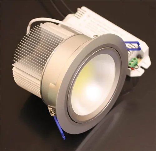 射灯尺寸是多少