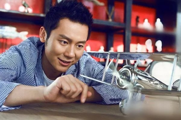 李晨为什么和张馨予