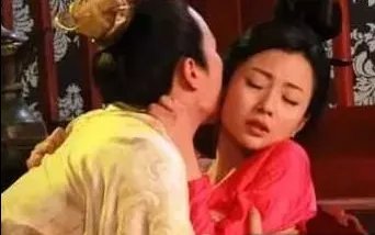 苏麻喇姑和康熙是什么关系？康熙为何如此看着她？