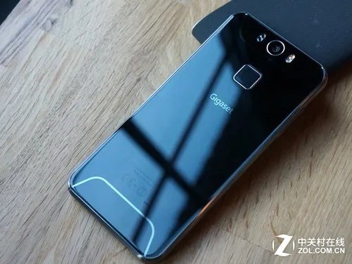 新机新体验 IFA大展上的智能手机大盘点