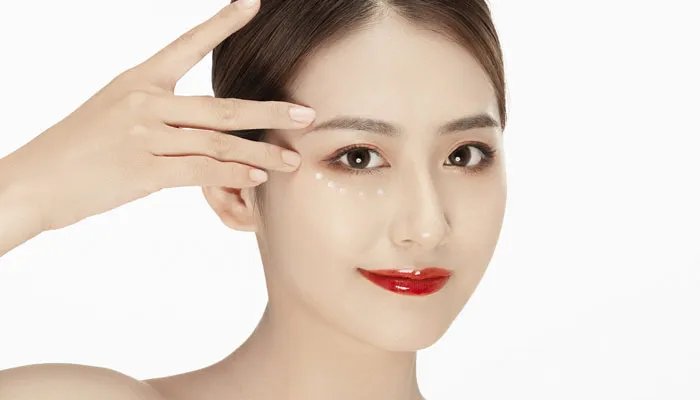 如何去除眼部细纹 眼部细纹如何去除