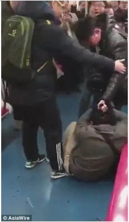 为什么说北京地铁打架丢人到国外了?