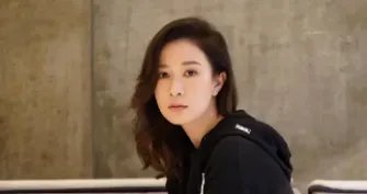 佘诗曼连发百条微博回信，双向奔赴的偶像和粉丝有多美好？