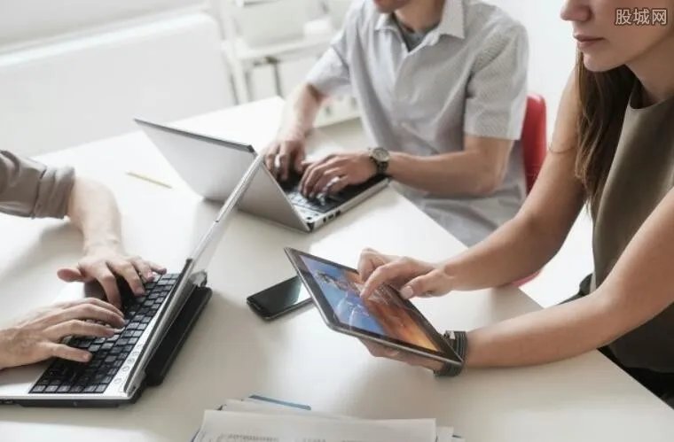 华南海鲜市场女老板 余甜真实身份曝光