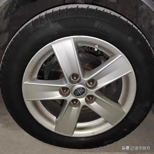 横滨轮胎和米其林是一个档次的吗