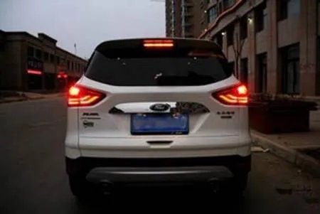 怎样避免追尾？