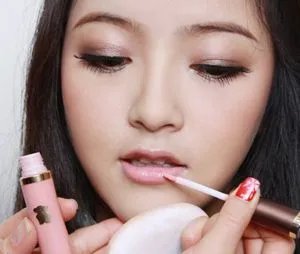 怎样变身昕薇圣诞妆容