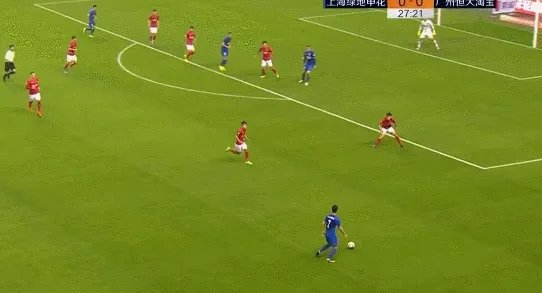 上海申花2:2广州恒大,为何本土前锋总是空门不进?