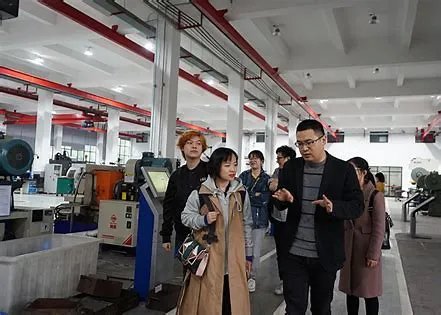 张小泉直播间骂声多但商品卖断货，如何看待这种现象？