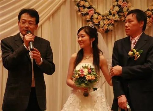 主婚人和证婚人的区别 选证婚人主婚人要注意什么