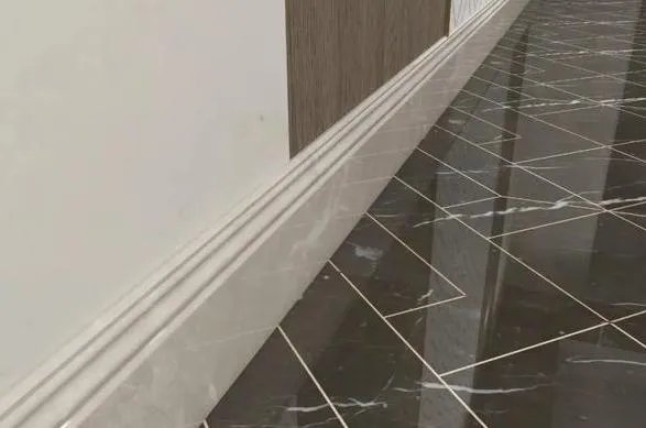 自己按踢脚线怎么安装