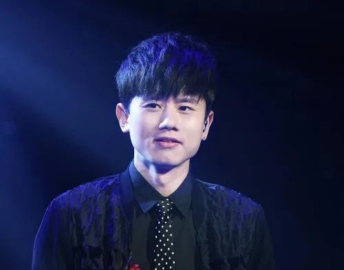 张杰忘词了上热搜，本人对此有何回应？