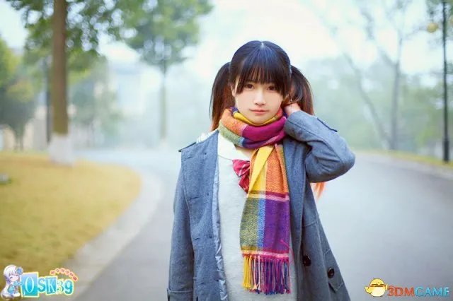 清纯MM美呆户外唯美写真 雪嫩大腿让人着迷