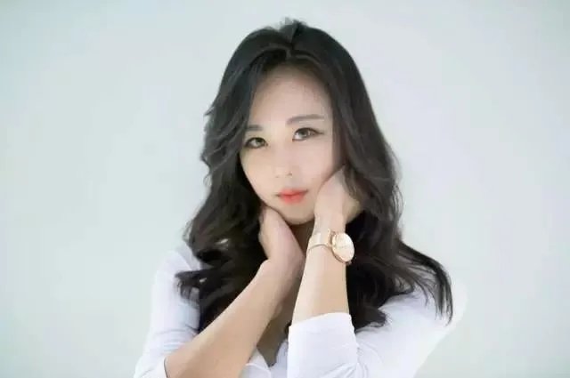 自来卷适合什么样的发型？