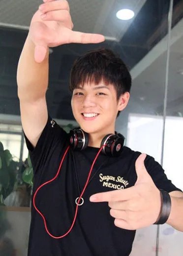 快乐男声杨洋照片很帅气 真性情好习惯被封优质偶像