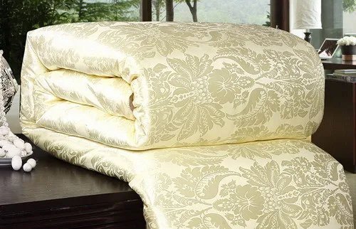 蚕丝被怎么保养方法