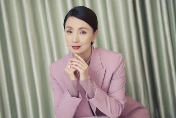 陶虹退出张庭夫妇传媒公司股东,背后有什么原因呢?