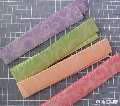 小学生手工制作新年贺卡图解？