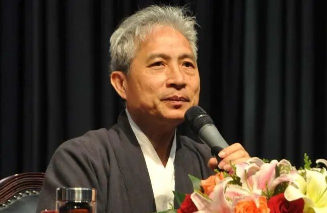 讲席教授和教授的区别是什么?