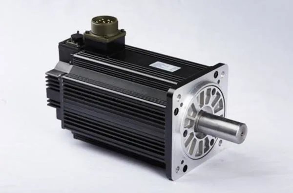 安川伺服电机与松下伺服电机在性能上的区别？