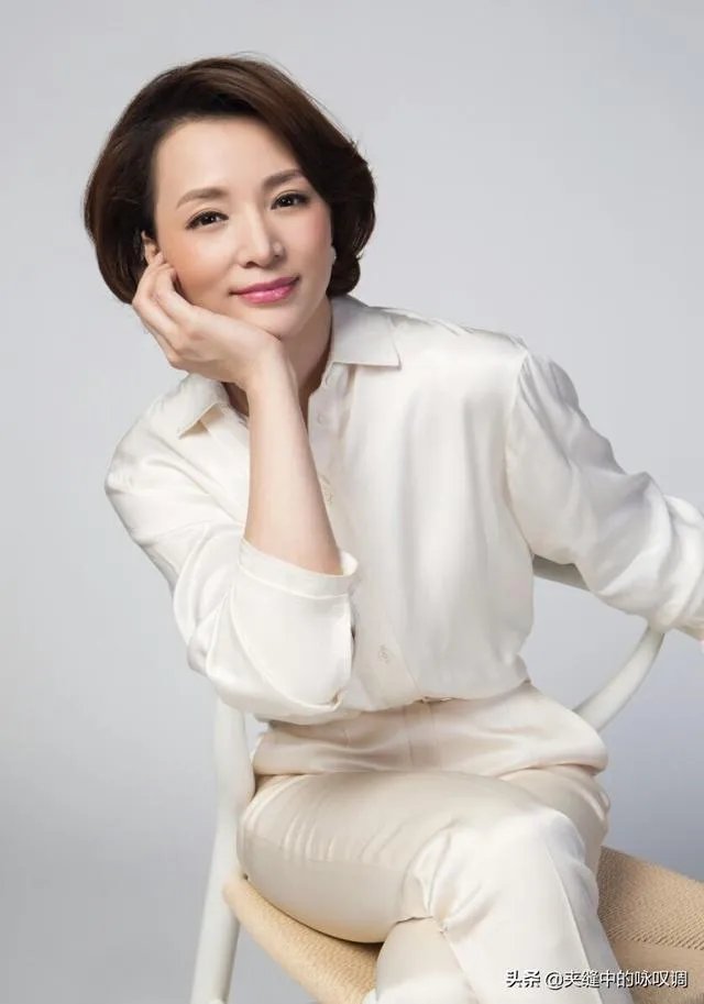 如何评价董卿的长相?